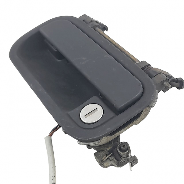 MAÇANETA EXTERNA PORTA DIANTEIRA ESQUERDA GM CORSA WAGON 2000    150906