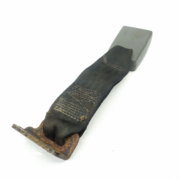 ENGATE CINTO SEGURANÇA TRASEIRO DIREITO FIAT STILO 2009    67437