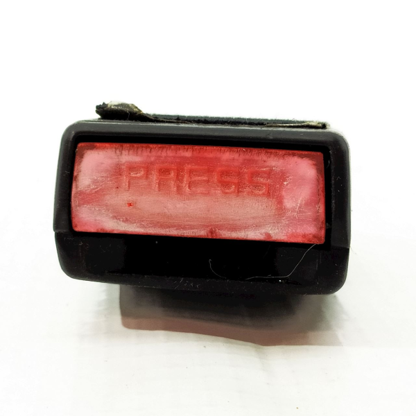 ENGATE FÊMEA CINTO DIANTEIRO DIREITO PEUGEOT 206 2004    98631