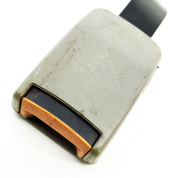 ENGATE FEMEA CINTO DIANTEIRO DIREITO VW PARATI 2001    50752