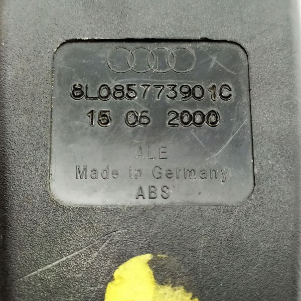 ENGATE FÊMEA CINTO TRASEIRO ESQUERDO CENTRAL AUDI A3 1.8  2001 69392