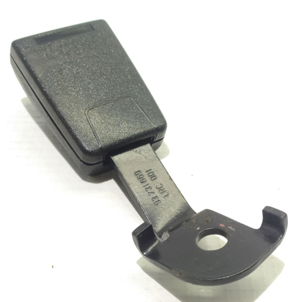 ENGATE FÊMEA CINTO DIANTEIRO DIREITO GM CORSA 1.0  1997 106551