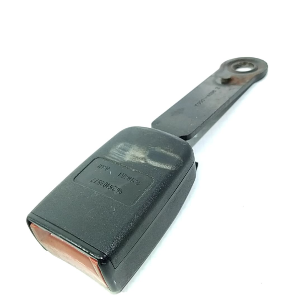ENGATE FÊMEA CINTO DIANTEIRO DIREITO PEUGEOT 206 1.0 16V 2001 109795