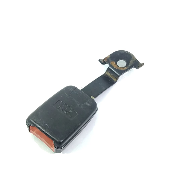 ENGATE FÊMEA CINTO DIANTEIRO DIREITO GM CORSA GL 1.6 1998 109944