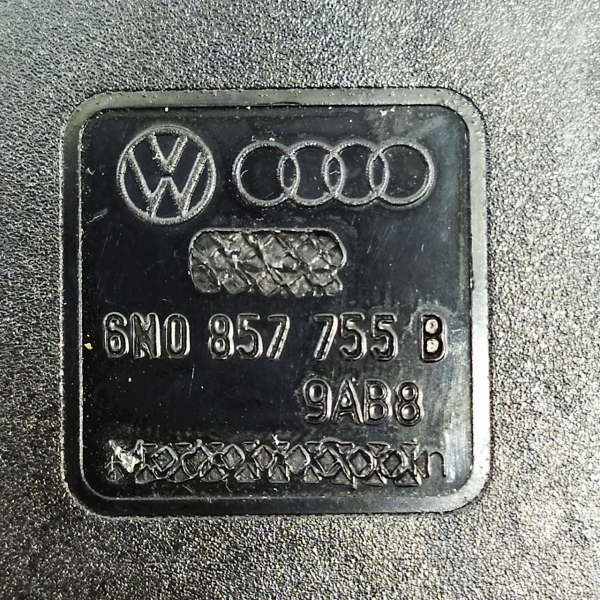 ENGATE FÊMEA CINTO BANCO DIANTEIRO ESQUERDO  VW POLO CLASS 1.8  1999 138840