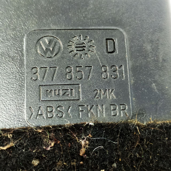 ENGATE FÊMEA CINTO DIANTEIRO ESQUERDO VOLKSWAGEN GOL 1.0 2012 78127
