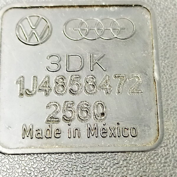 ENGATE FÊMEA CINTO DIANTEIRO DIREITO  VOLKSWAGEN BORA 2001 79451