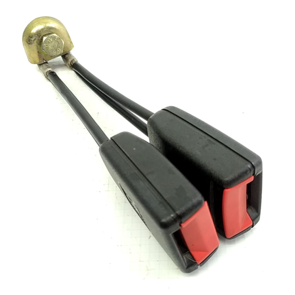 ENGATE FÊMEA DUPLO CINTO BANCO DIANTEIRO BANCO TRASEIRO VW POLO CLASS 1.8  1999 131375