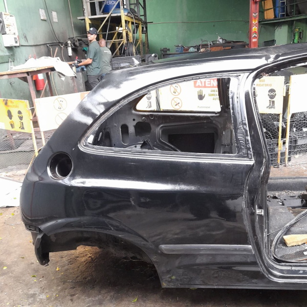 LATERAL DIREITA GM CELTA 1.0 2P 2008 V1695 - P21