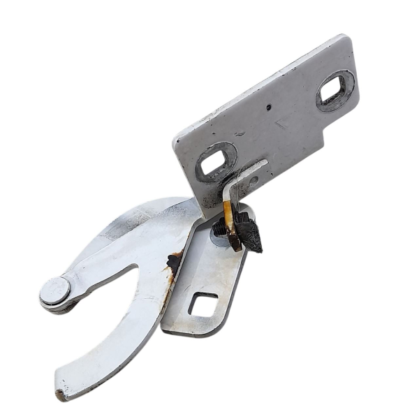 BRAÇO DOBRADIÇA ESQUERDA CAPÔ  PEUGEOT PARTNER FURG 2000 193549