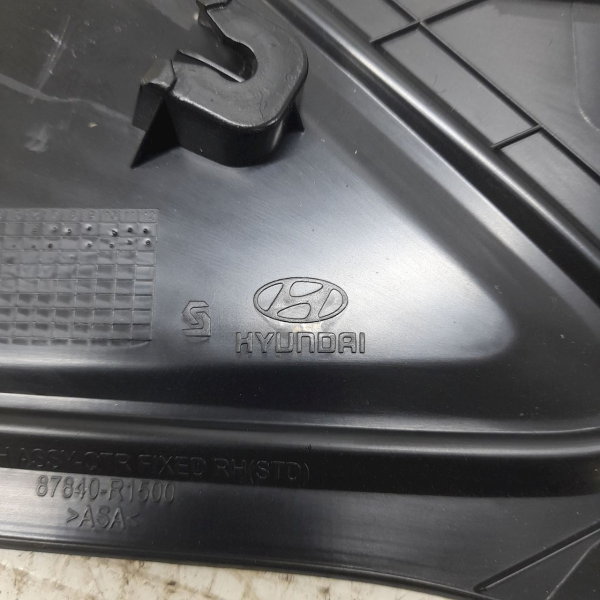 ACABAMENTO EXTERNO COLUNA TRASEIRA DIREITA  HYUNDAI HB20 1.0  2020 194648