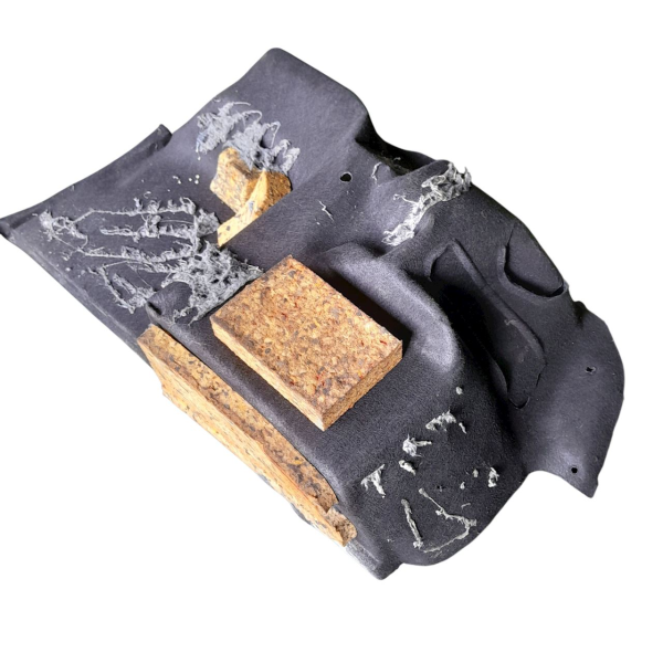 FORRO LATERAL ESQUERDO PORTA MALAS FIAT LINEA DUAL 1.8 16V 2011 193664