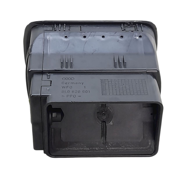 DIFUSOR AR ESQUERDO CAPA PAINEL  AUDI A3 1.8 T  1998 194107