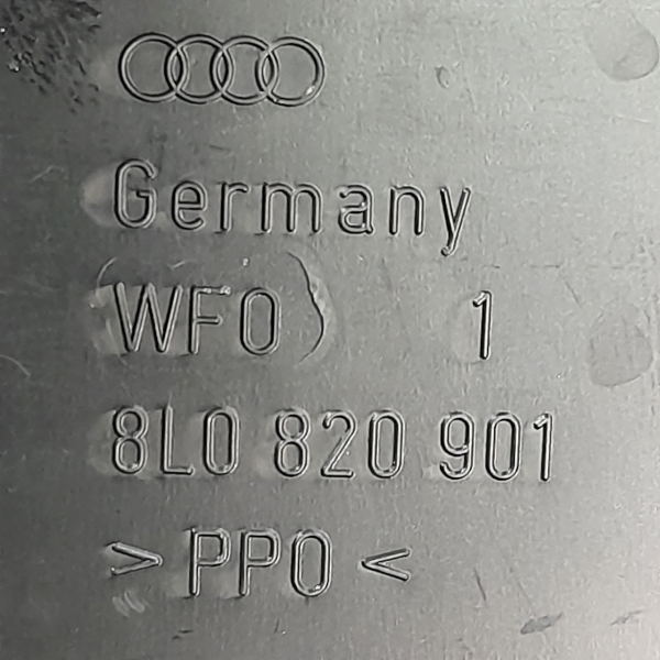 DIFUSOR AR ESQUERDO CAPA PAINEL  AUDI A3 1.8 T  1998 194107