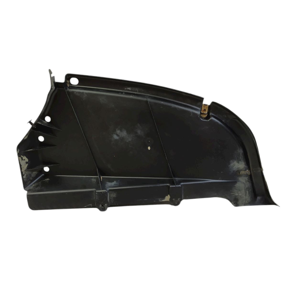 DEFLETOR TRASEIRO DIREITO CAIXA RODA ESTEPE  MERCEDES-BENZ C 200K 1.8 2009 195208