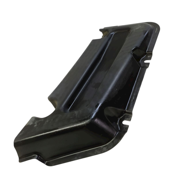 DEFLETOR TRASEIRO DIREITO CAIXA RODA ESTEPE  MERCEDES-BENZ C 200K 1.8 2009 195209