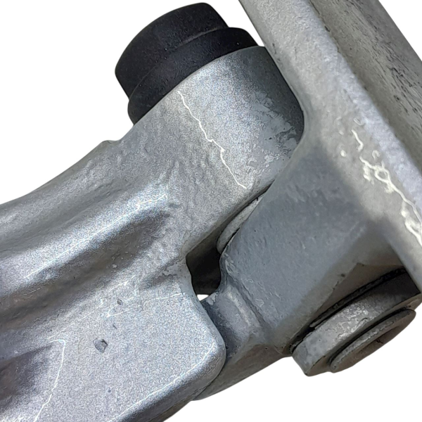 DOBRADIÇA SUPERIOR PORTA DIANTEIRA ESQUERDA  MERCEDES-BENZ C 200K 1.8 2009 195323