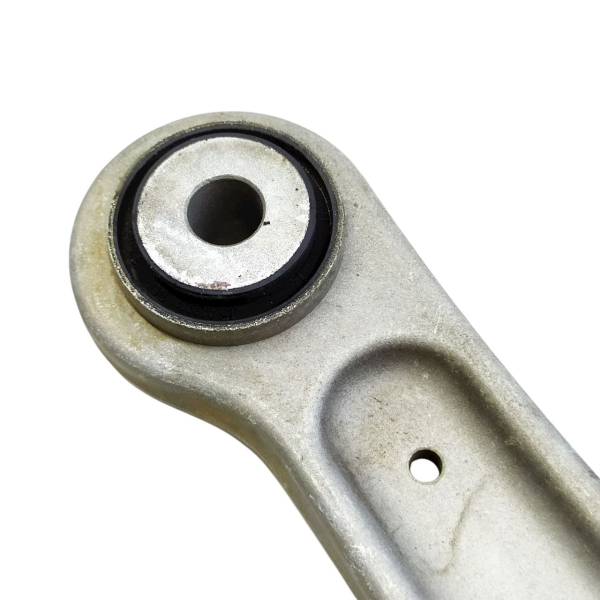 BRAÇO OSCILANTE SUPERIOR TRASEIRO DIREITO  MERCEDES-BENZ C 200K 1.8 2009 195229