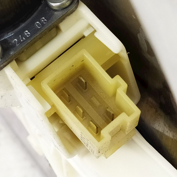 MÁQUINA VIDRO PORTA TRASEIRA DIREITA  MERCEDES-BENZ C 200K 1.8 2009 195579