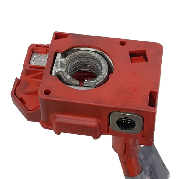 CABO PÓLO POSITIVO BATERIA  BMW 550I 4.8  2009 196780