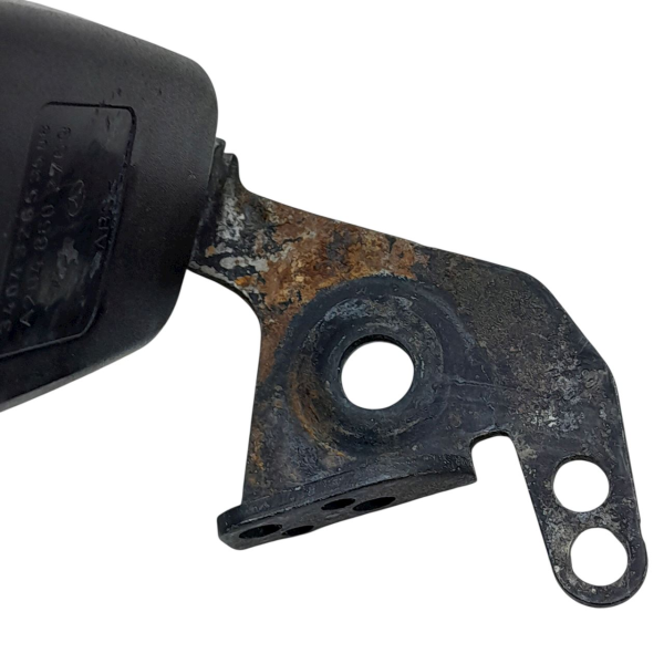 ENGATE FÊMEA ESQUERDO BANCO TRASEIRO  MERCEDES-BENZ C 200K 1.8 2009 195186