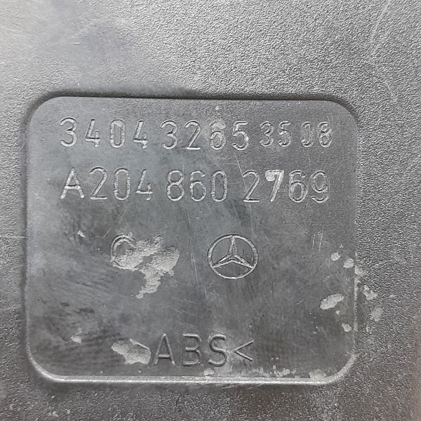 ENGATE FÊMEA ESQUERDO BANCO TRASEIRO  MERCEDES-BENZ C 200K 1.8 2009 195186