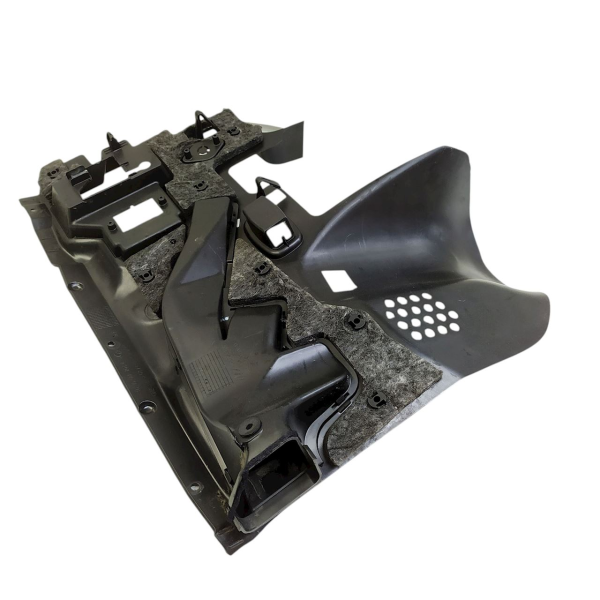 ACABAMENTO INFERIOR COLUNA DIREÇÃO  MERCEDES-BENZ C 200K 1.8 2009 195046