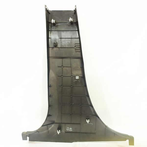 CAPA INFERIOR COLUNA CENTRAL DIREITA GM SONIC LT HB AT 2013 26266