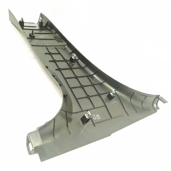 CAPA INFERIOR COLUNA CENTRAL DIREITA GM SONIC LT HB AT 2013 26266