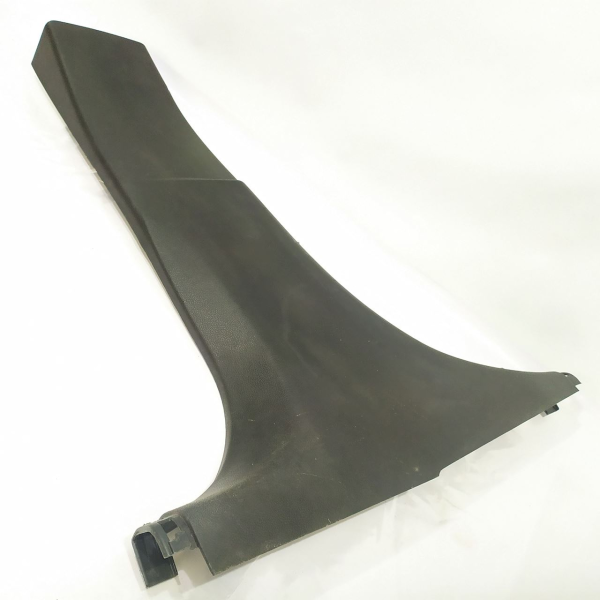 CAPA INFERIOR COLUNA CENTRAL ESQUERDA GM SONIC LT HB AT 2013 26265