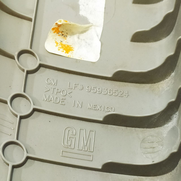 CAPA COLUNA PARA-BRISA DIREITA  GM SONIC LT HB AT 2013 26272