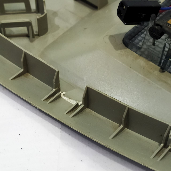 LUZ CORTESIA  GM SONIC LT HB AT 2013 26273