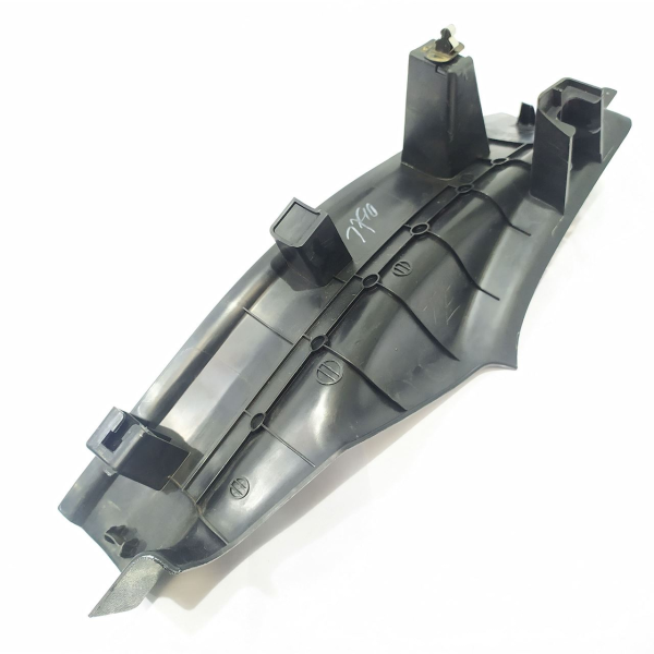 SOLEIRA TRASEIRA ESQUERDA  GM SONIC LT HB AT 2013 26275