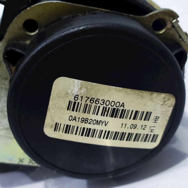 CINTO SEGURANÇA TRASEIRO DIREITO  GM SONIC LT HB AT 2013 26360