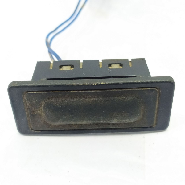 BOTÃO MAÇANETA PORTA MALAS GM SONIC LT HB AT 2013 26365