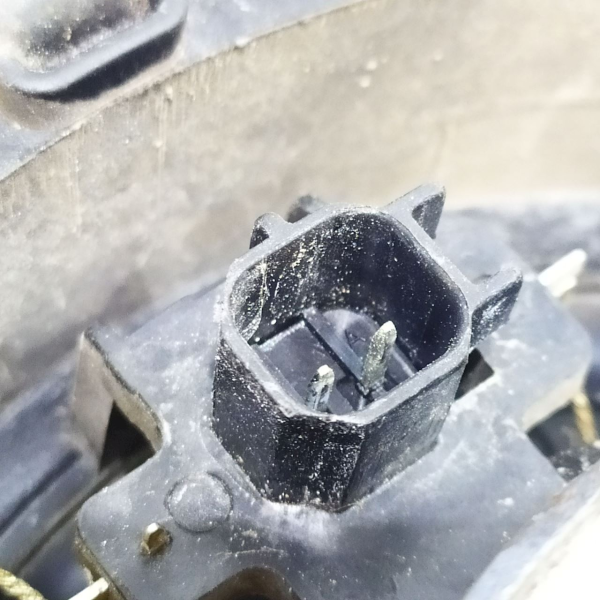 ALTO-FALANTE PORTA DIANTEIRA ESQUERDA GM SONIC LT HB AT 2013 26334