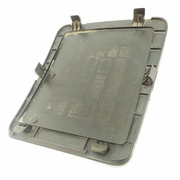 TAMPA CAIXA FUSIVEL INTERNA  GM SONIC LT HB AT 2013 26026