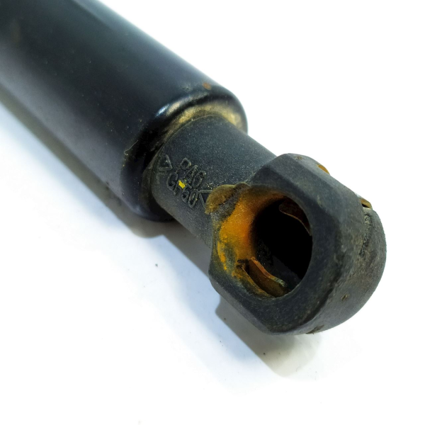 AMORTECEDOR DIREITO TAMPA TRASEIRA GM SONIC LT HB AT 2013 26087