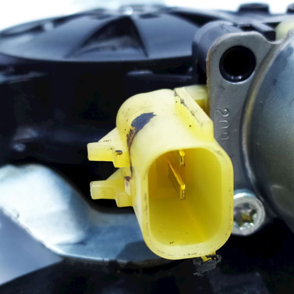 MÁQUINA VIDRO ELÉTRICO DIANTEIRO DIREITO GM SONIC LT HB AT 2013 26326