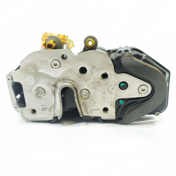 FECHADURA PORTA DIANTEIRA ESQUERDA GM SONIC LT HB AT 2013 26369