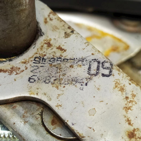 ALAVANCA ACIONADOR FREIO DE MÃO GM SONIC LT HB AT 2013 26031