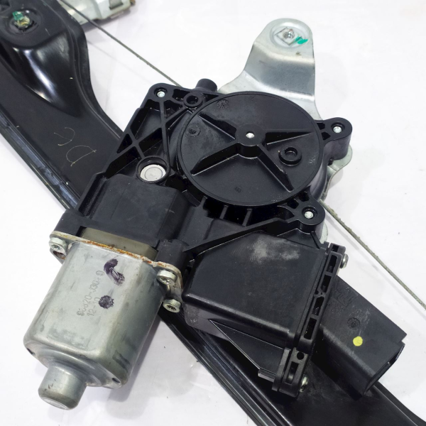 MÁQUINA VIDRO DIANTEIRA ESQUERDA GM SONIC LT HB AT 2013 26366