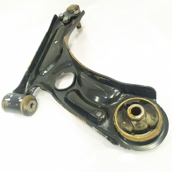 BANDEJA ESQUERDA  GM SONIC LT HB AT 2013 26009