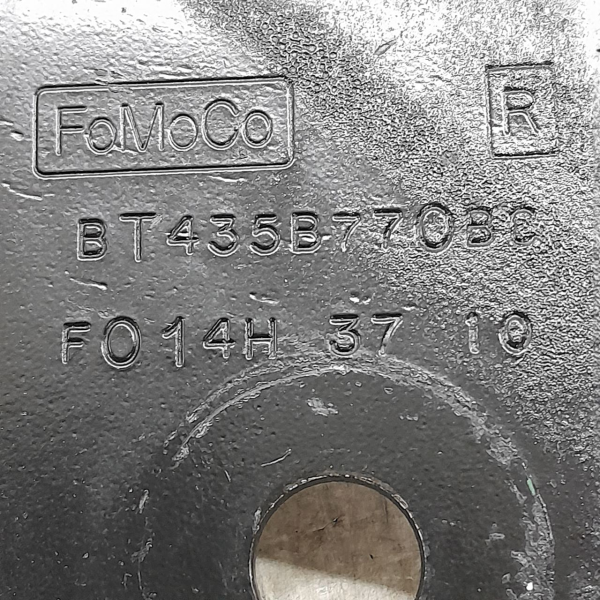 SUPORTE DIREITO QUADRO SUSPENSÃO TRASEIRO FORD EDGE 3.5 2011 197736