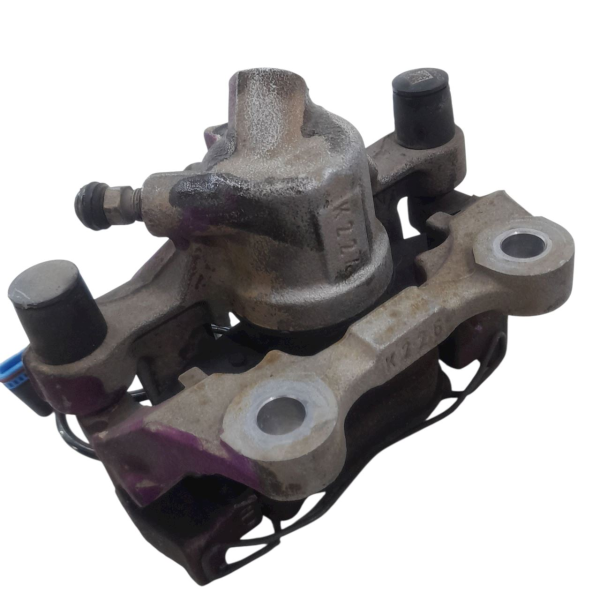 PINÇA TRASEIRA DIREITA  MERCEDES-BENZ C 200K 1.8 2009 195227