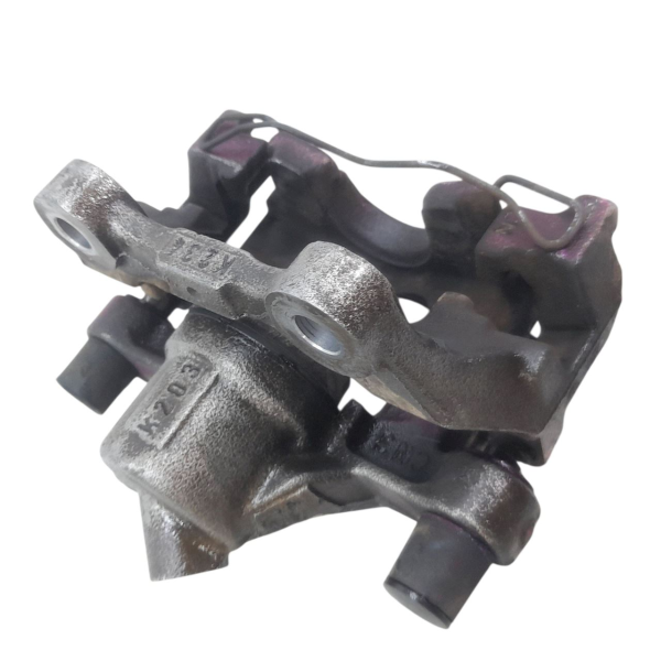 PINÇA TRASEIRA ESQUERDA  MERCEDES-BENZ C 200K 1.8 2009 195065