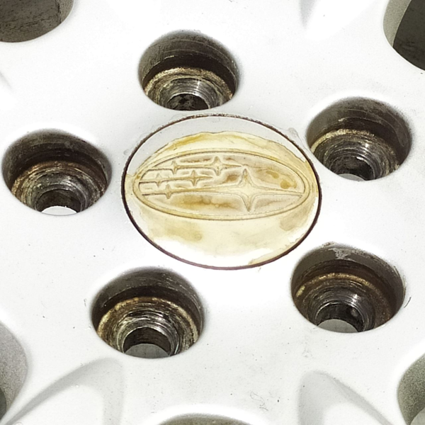 RODA TRASEIRA ESQUERDA I LEGACY 2.0  2011 V1451 - P42