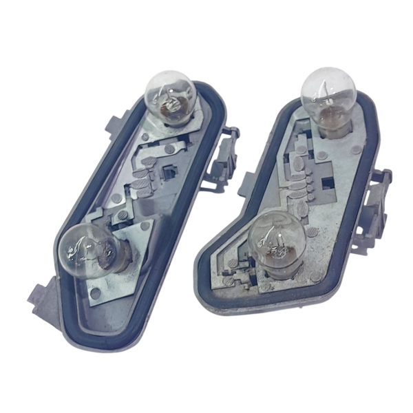 PAR CIRCUITO LANTERNA DIREITA  FIAT SIENA 1.0  2010 200031