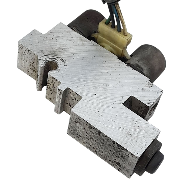 VÁLVULA EQUALIZADORA FREIO  GM S10  2.4  2002 200699