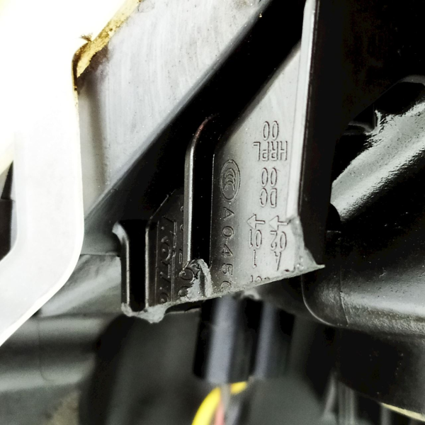 FAROL ESQUERDO I LEGACY 2.0  2011 V1451 - P16